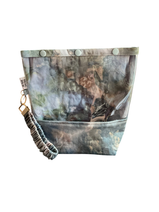 Small "Peek a Boo" Pouch